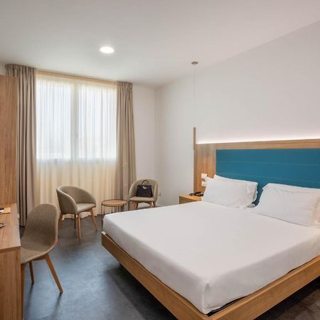 V Hotel Анкона Екстериор снимка