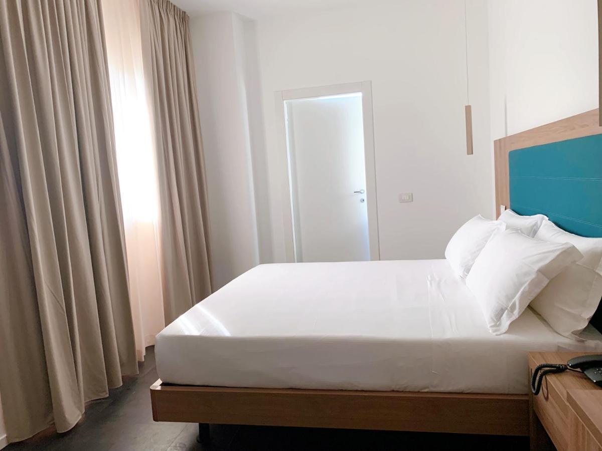 V Hotel Анкона Екстериор снимка