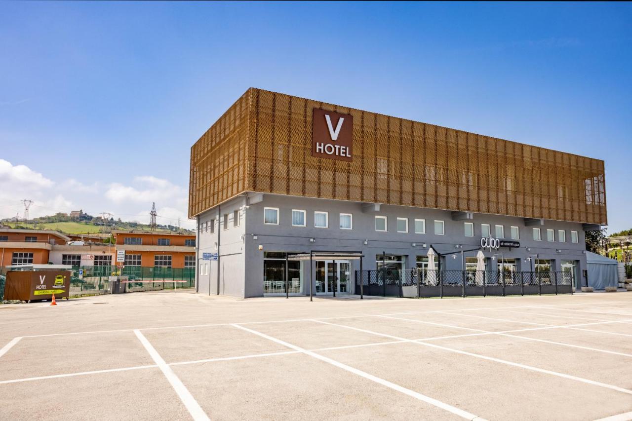 V Hotel Анкона Екстериор снимка