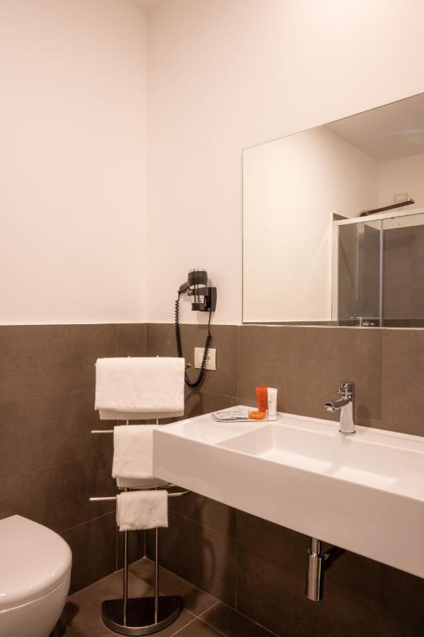 V Hotel Анкона Екстериор снимка