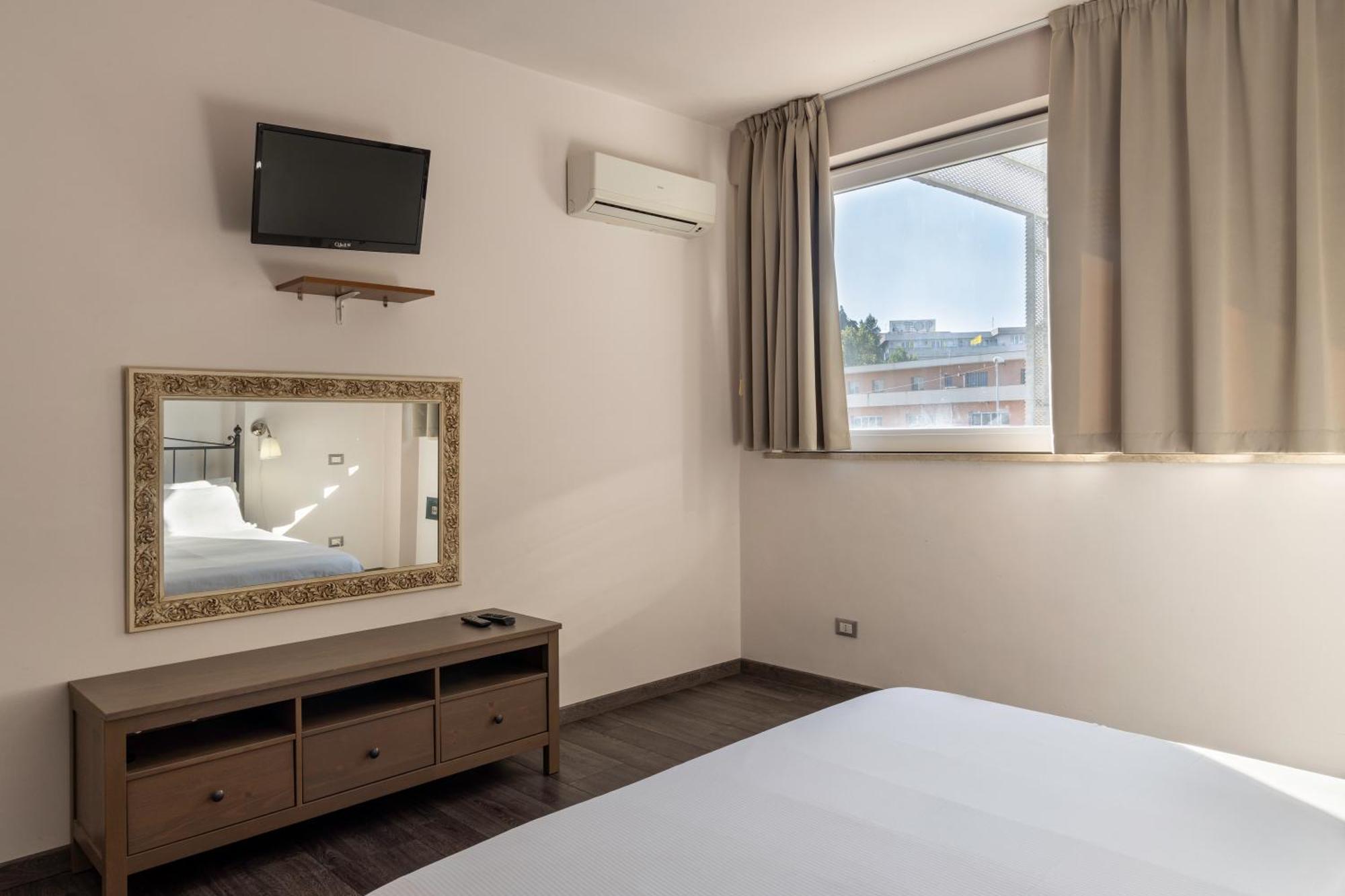 V Hotel Анкона Екстериор снимка